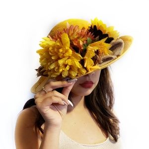 Vintage hat with sunflowers
